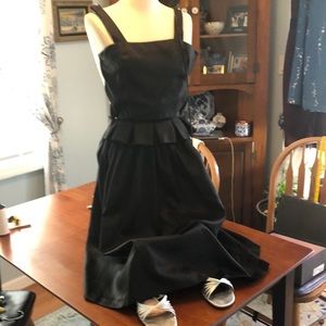 BEAUTIFUL Soft silk like versatile two piece set. Peplum top/full skirt. Black 8